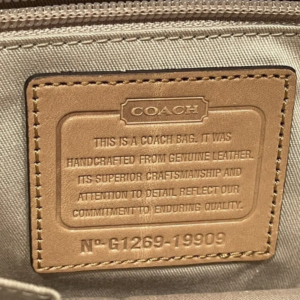 Coach Bag - Picture 3 of 6